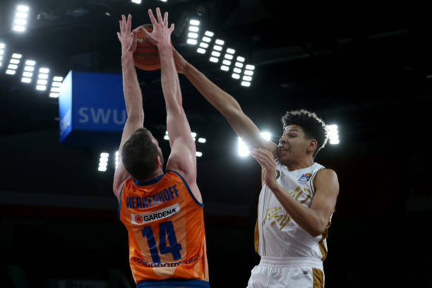 海外报道 海外报道